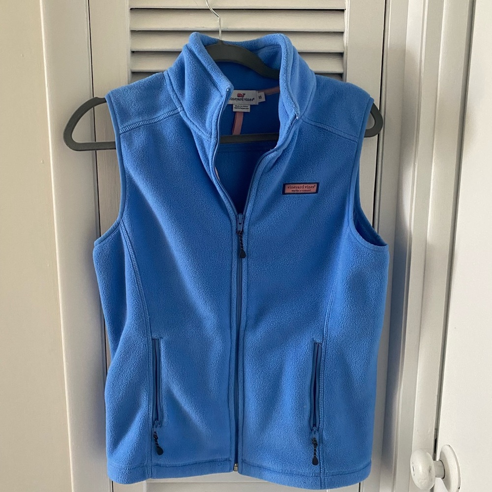Retro Vineyard Vines fleece vest